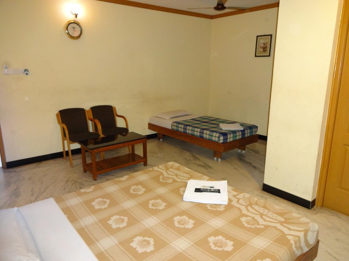 Hotel Grand Palace Kojambuttúr Kültér fotó